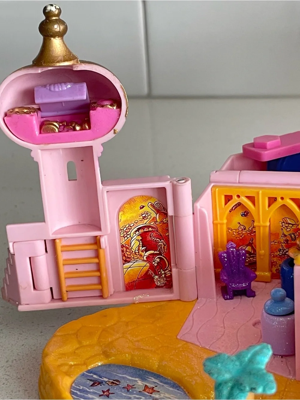 Vintage Disney Polly Pocket Aladdin Jasmine's Royal Palace 1996